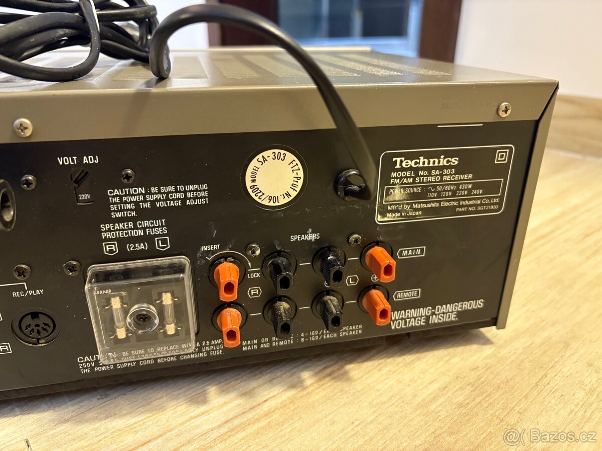 Technics SA-303 Stereo Receiver FM/AM - 12