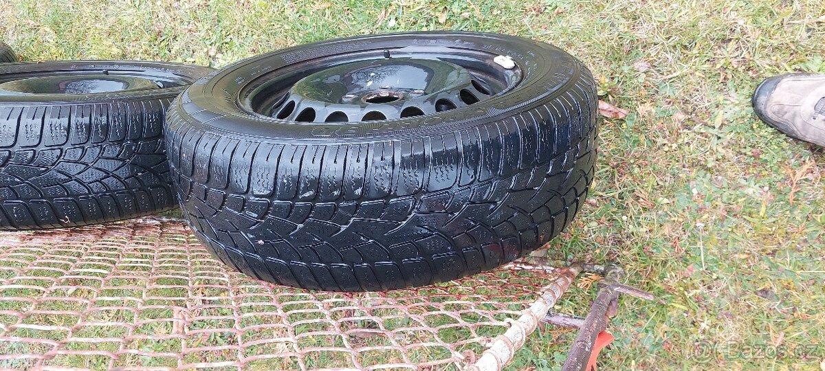 Škoda, Volkswagen zimní kola R15, 5x112 Dunlop Winter Sport - 12