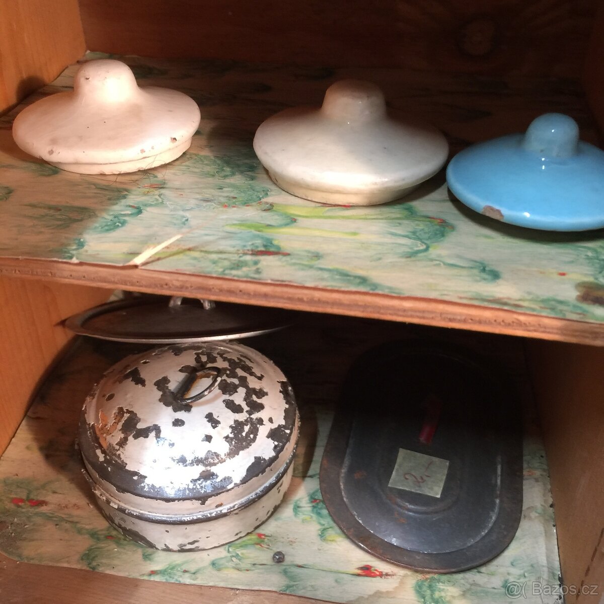 starožitná kredenc pro děti panenky kuchyňka nádobí 1920 - 12