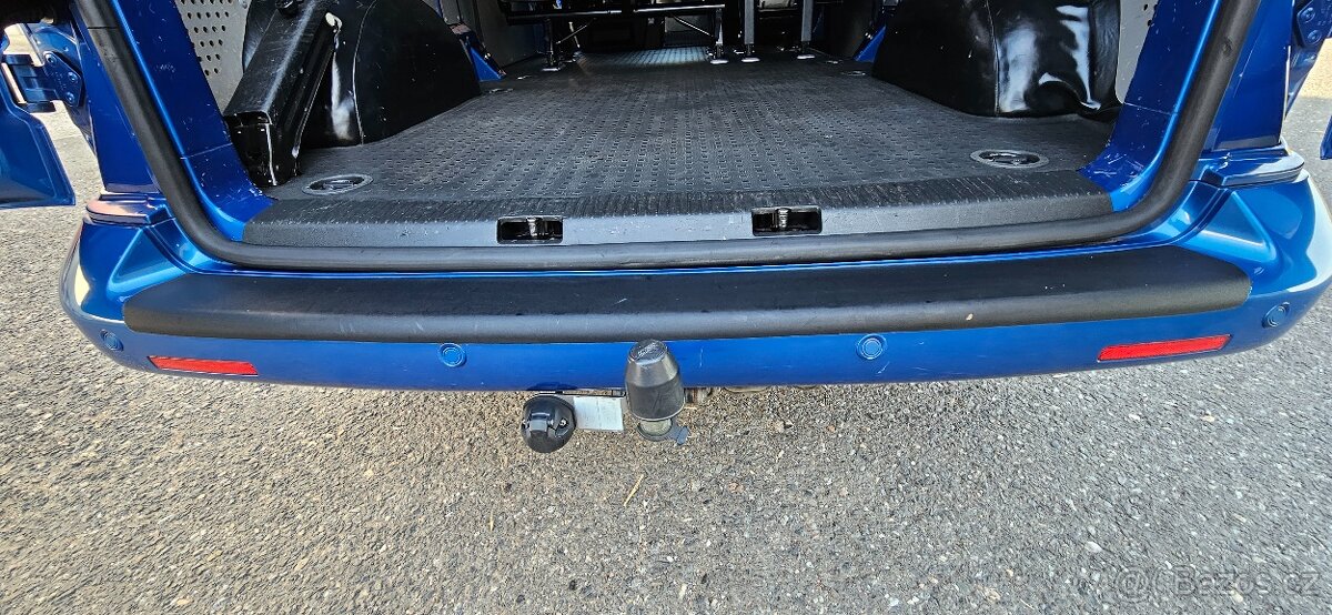 VW Transporter T5 2,5 TDI Long TOP - 12