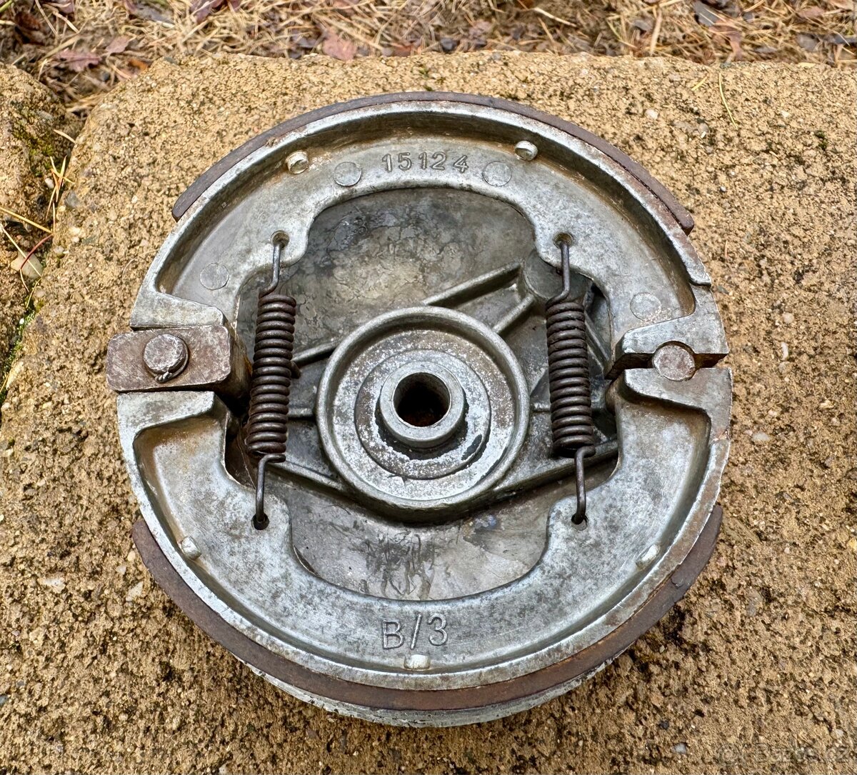 Jawa 50 pionyr fichtl - brzdové štíty - 12