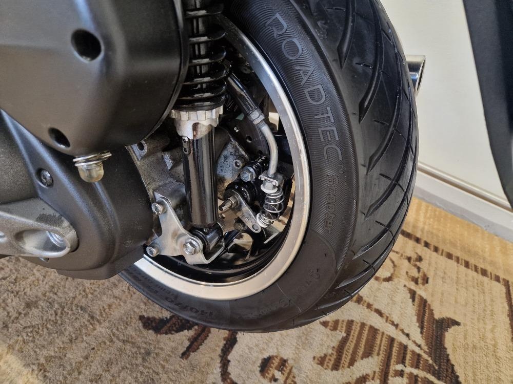 Piaggio MP3 500 ABS LED ESP USB 11/2016 - 12