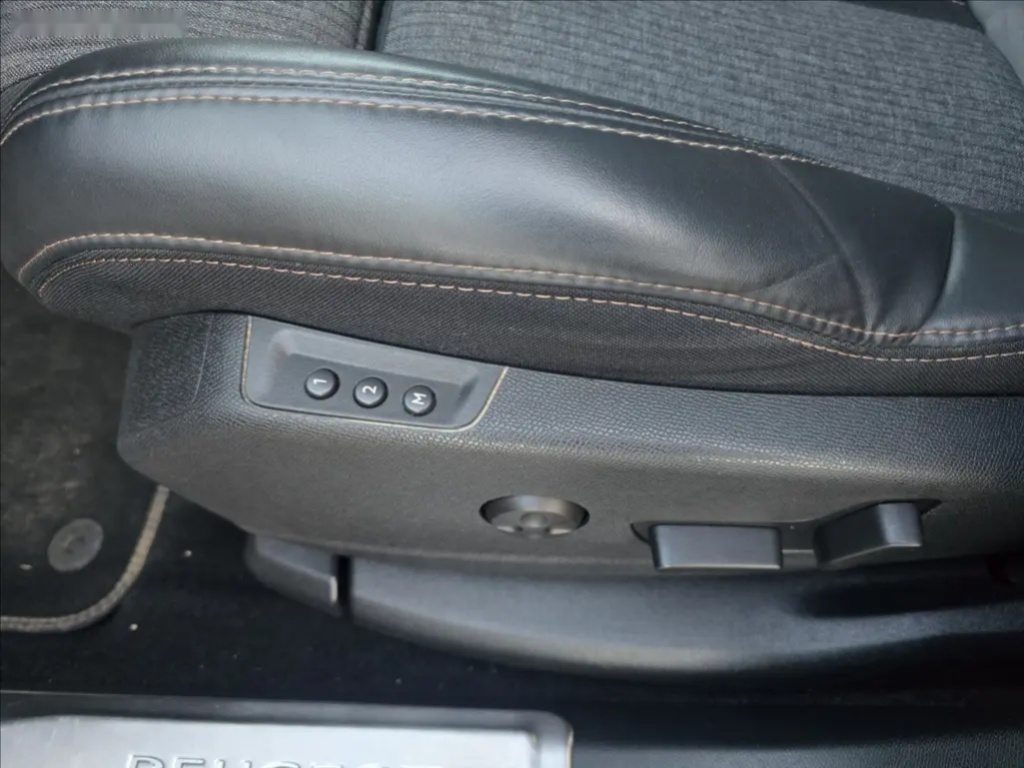 Peugeot 5008, 1,6 Hdi GT- line - 12