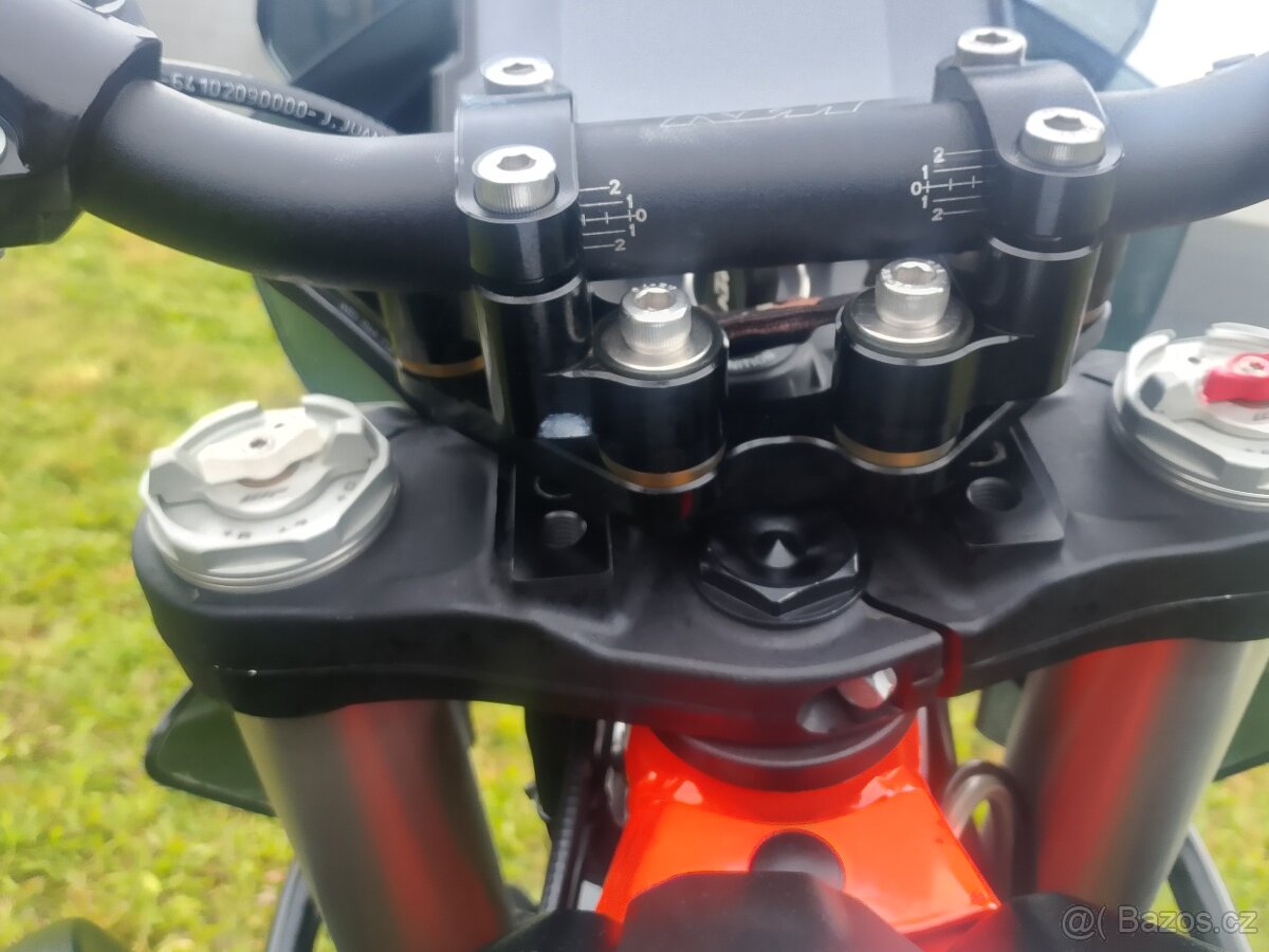 KTM 790 adventure R - 12