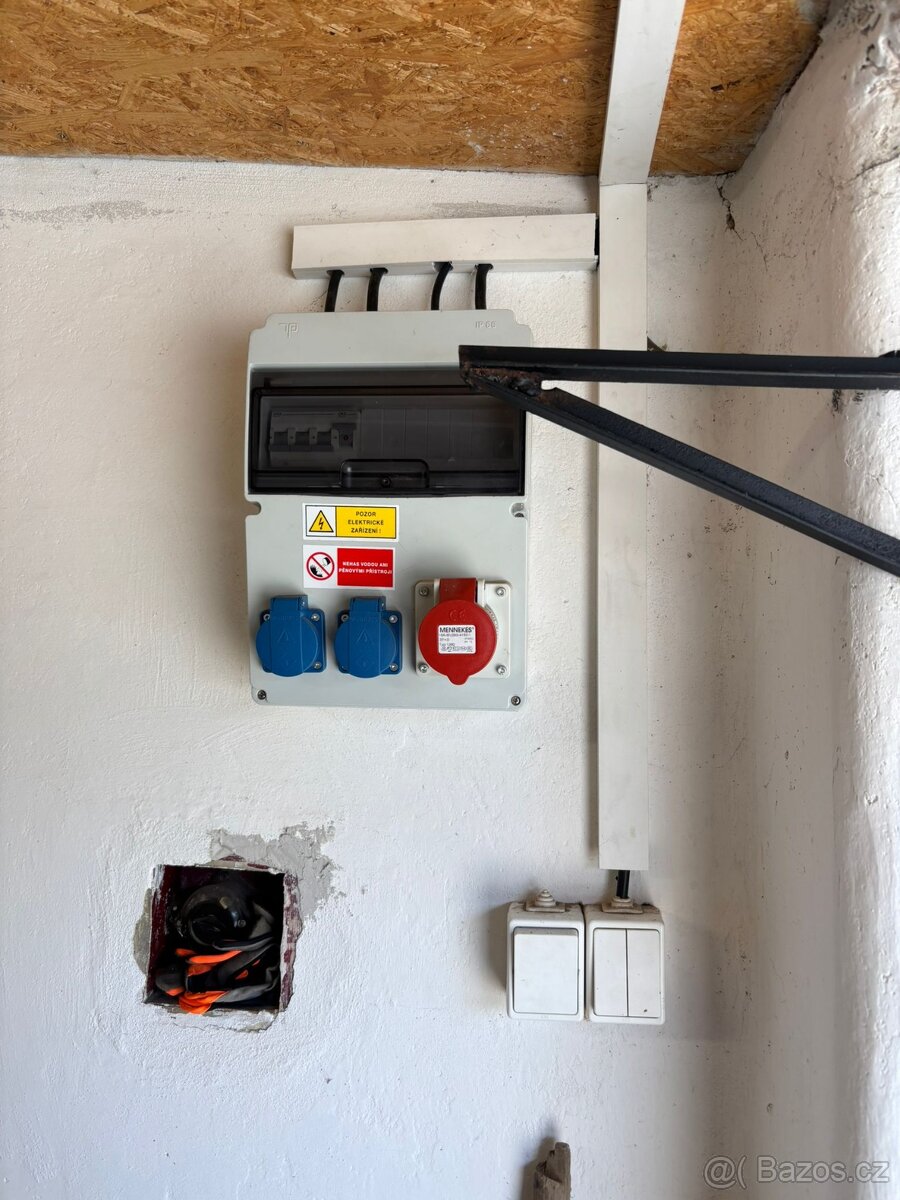 GARÁŽ NA PRODEJ V HULÍNĚ - 12