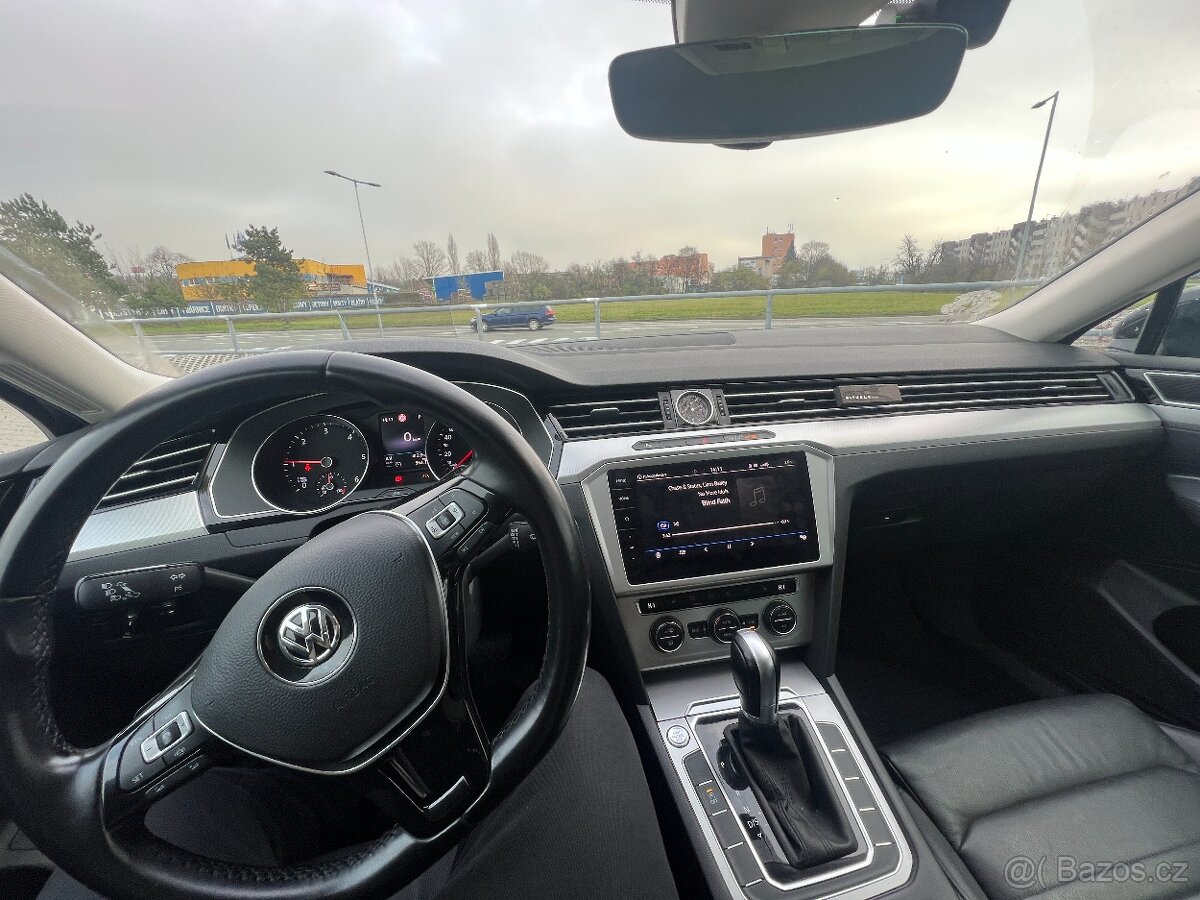 VW Passat B8 Variant 2.0 TDI 110kW DSG - 12
