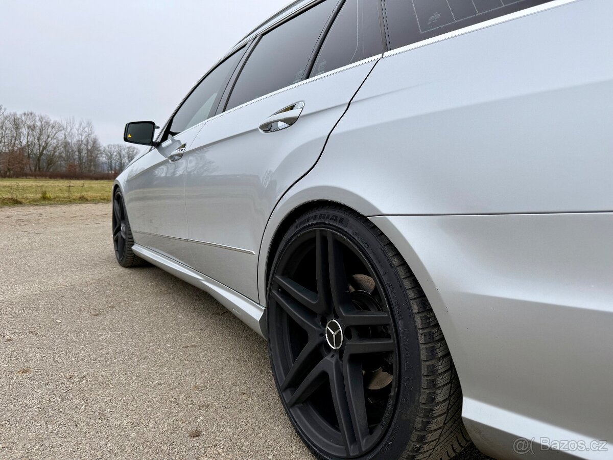 Mercedes-Benz E350 CDI W212 AMG - 12