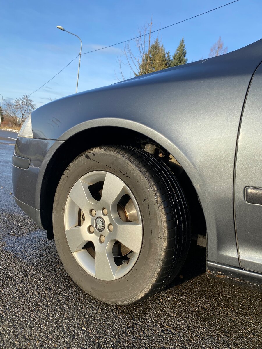 ŠKODA OCTAVIA 1.9 TDI DSG 2007 KRÁSKA - 12