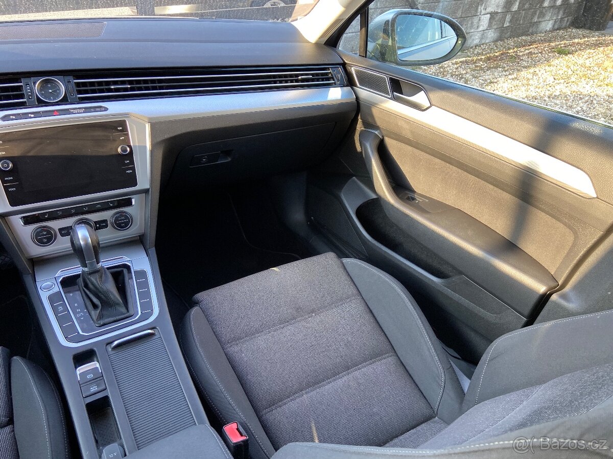 VW PASSAT VARIANT B8 model 2020 - 12