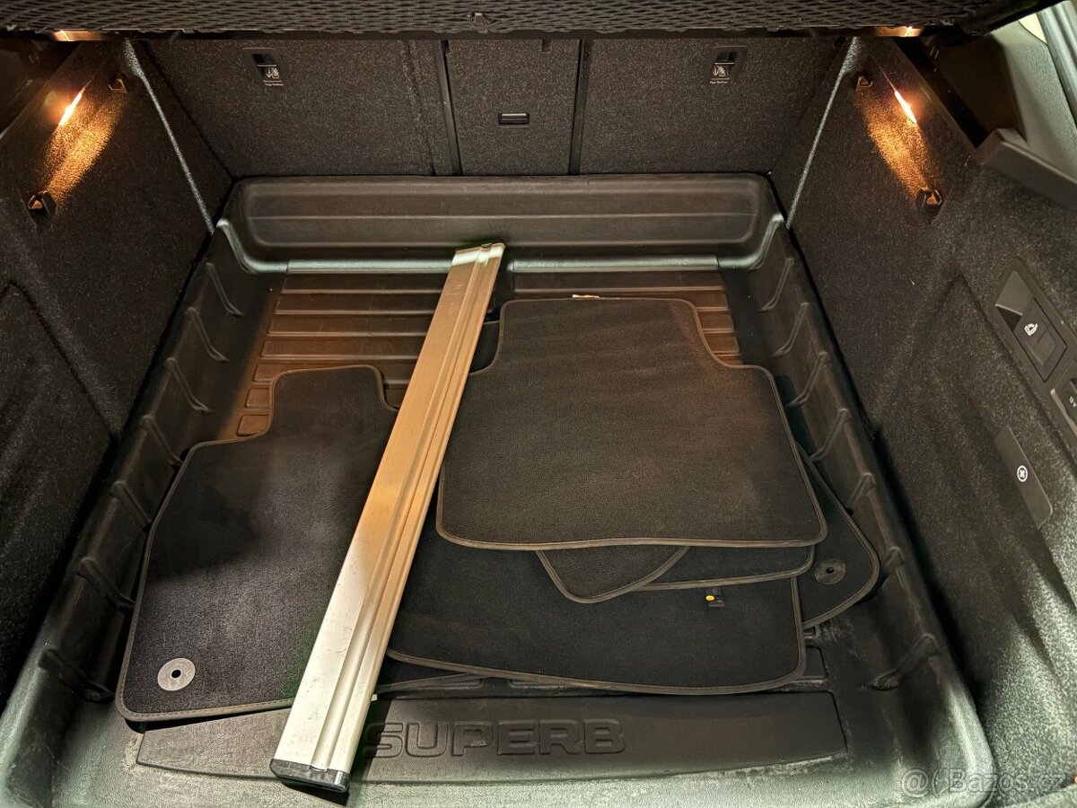 Superb 3 III,2.0 TSI 206kW L&K 4x4 DSG, Webasto, 19 - 12