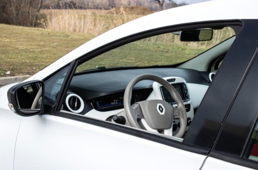 RENAULT ZOE R110 Z.E. 40 - 12