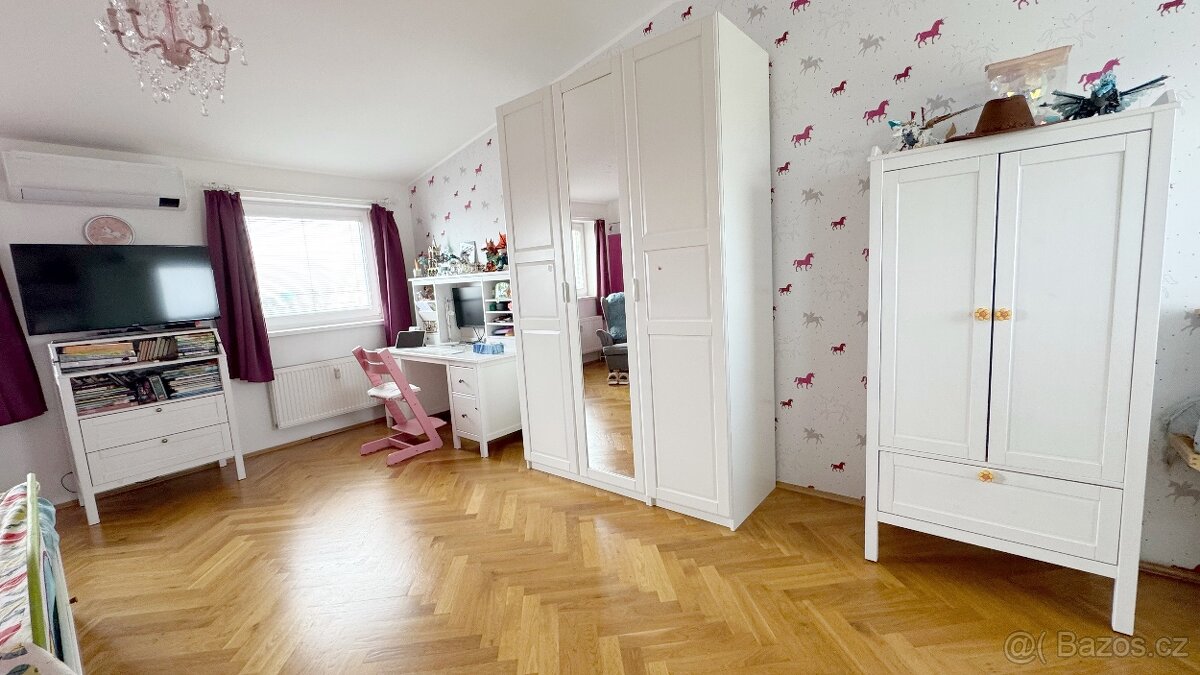 Mezonetový byt 3+kk s 30 m² terasou a dechberoucím výhledem - 12