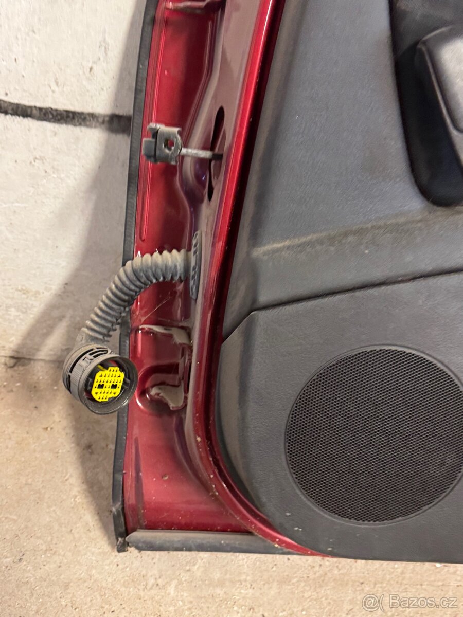 Peugeot 407, PZ dveře - 12