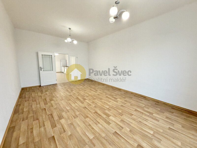 Pronájem bytu 2+kk, 60 m2, centrum města Strakonic - 12