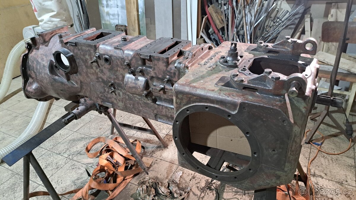 ZETOR 4011, unikátní výrobní číslo 2 - 12