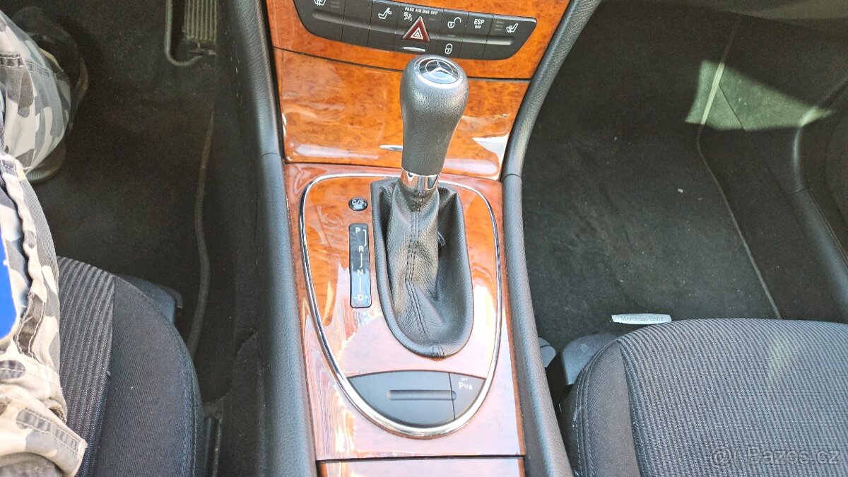 MERCEDES-BENZ TŘÍDY E 2,2E E220CDI ENERGY CLASSIC - 12