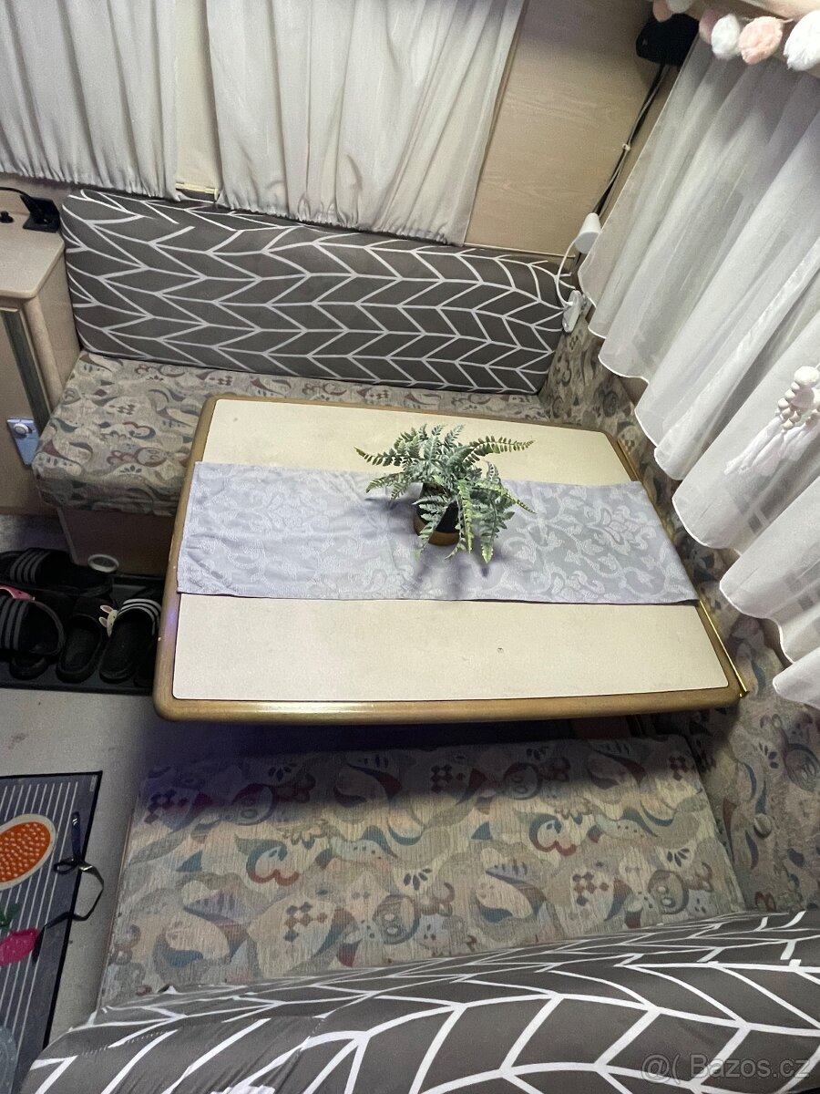 Prodám karavan DETHLEFFS - 12