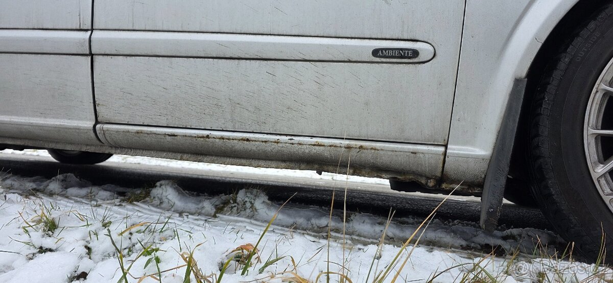 Mercedes Viano 3.0 V6 XL,kůže,stolek - na díly,RHD, KO motor - 12