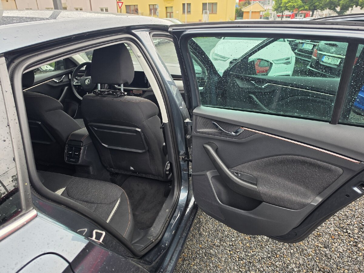 Škoda Scala
1.0 TSI DSG TZ Matrix Virtual - 12