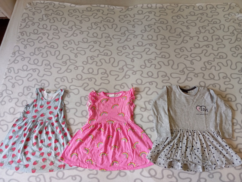 MEGA BALÍK 87 KS DÍVČÍHO OBLEČENÍ VEL.92 ZA SUPER CENU 350,- - 12