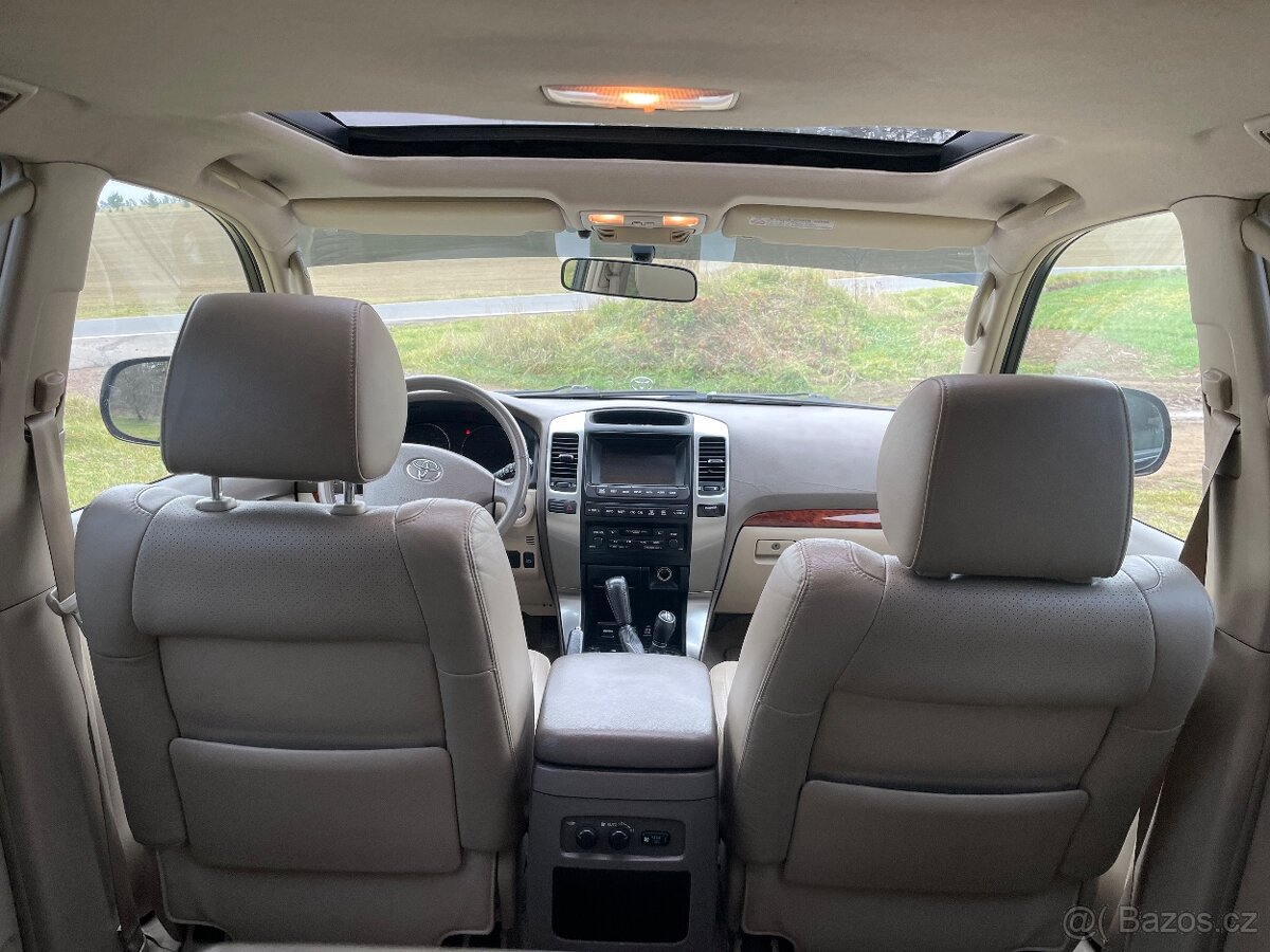 Toyota Land Cruiser 120 - 12