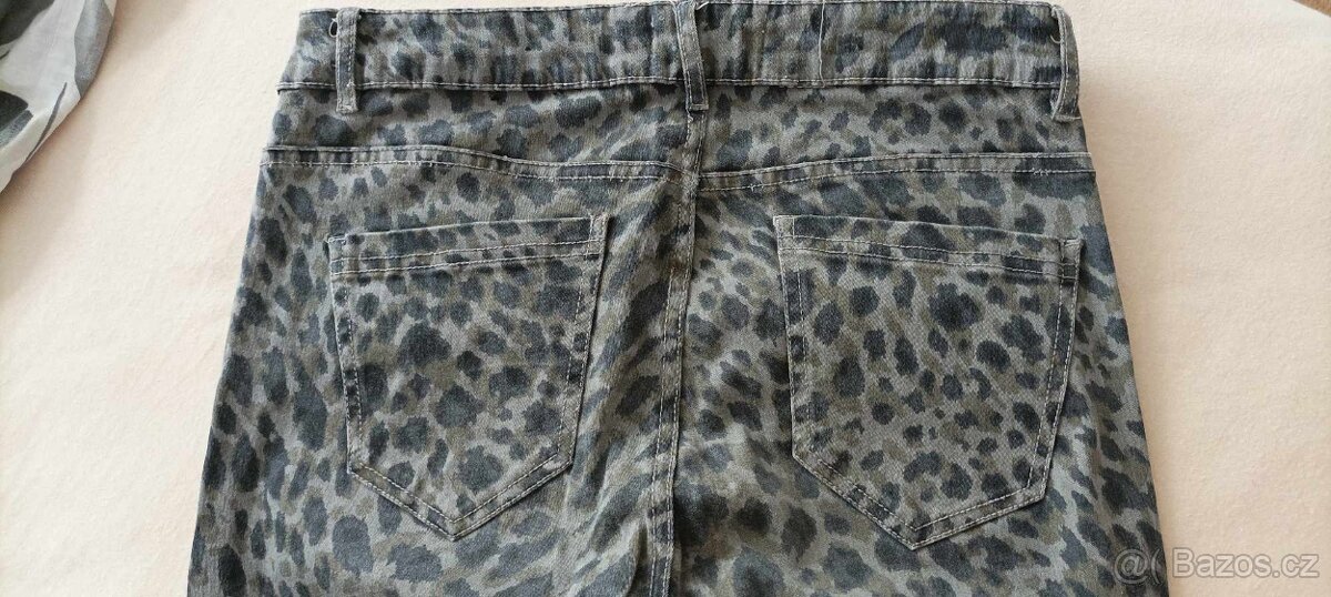 Dámské oblečení - 12