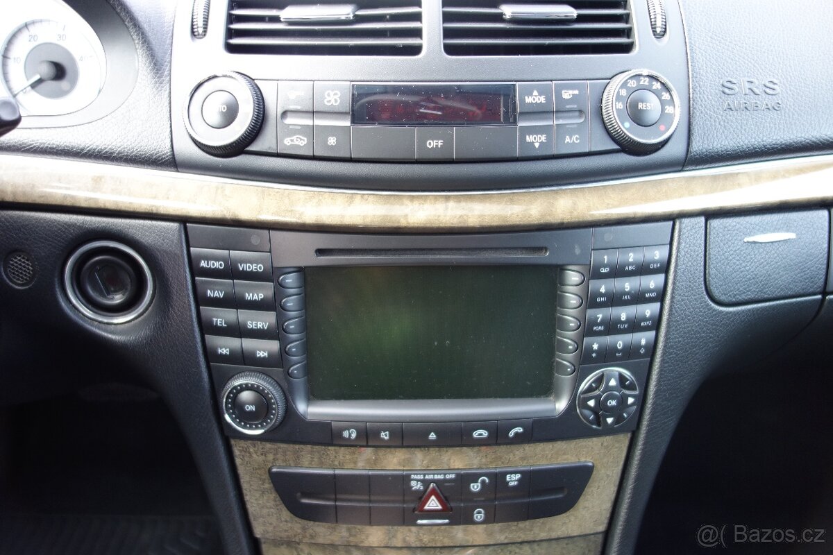 Mercedes-Benz E220 CDi 120kW Automat 2009 - 12