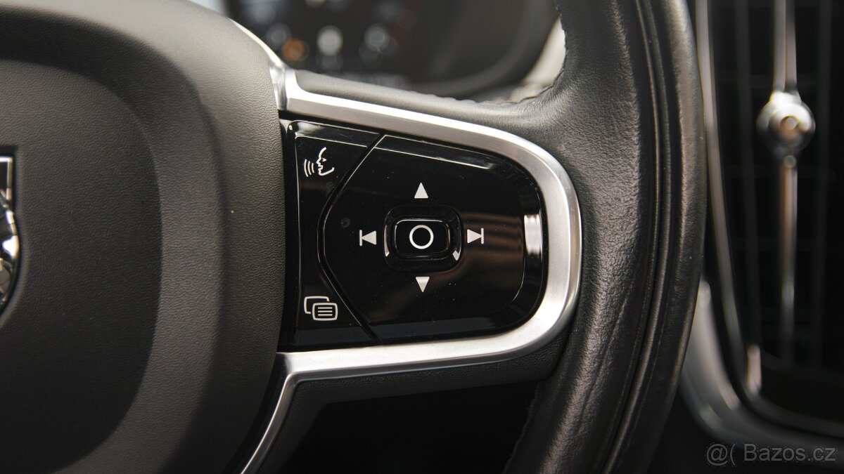 Volvo V90, CC B4 2,0/145kW AWD DPH - 12
