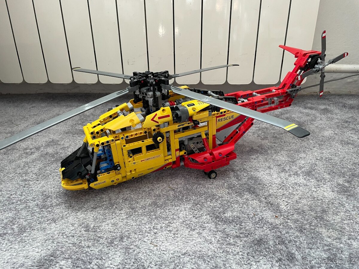 Lego Technic 9396 Helicopter - 12