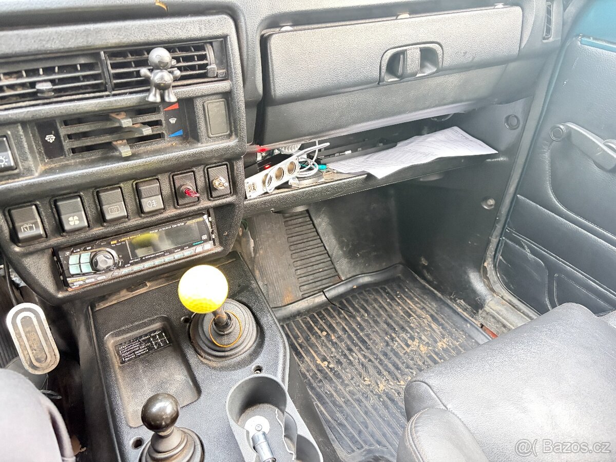 Lada Niva - 12