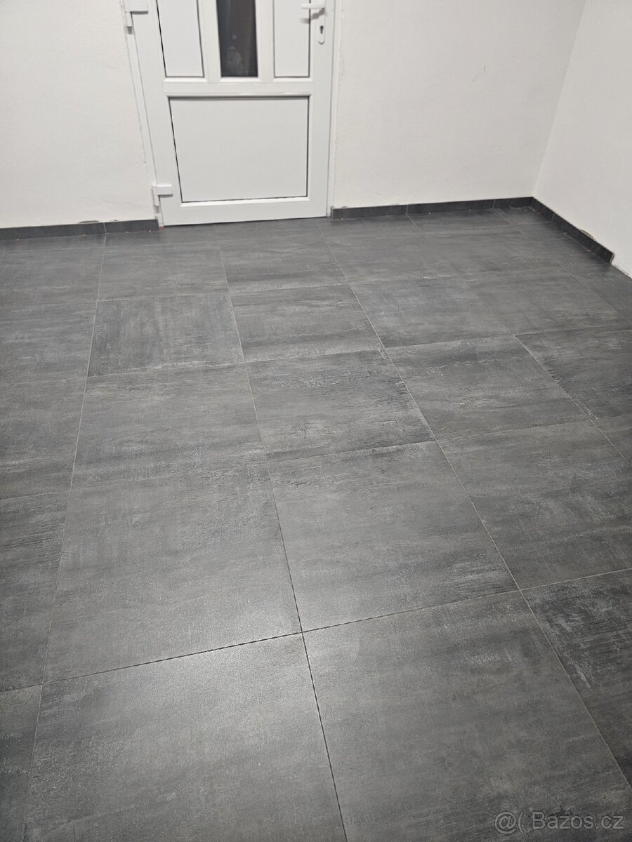 Prodám Rodinný dům 4+1+ Garáž + stavební pozemek - 12