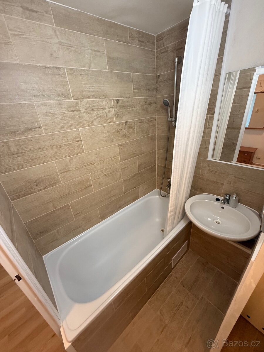Pronájem zrekontruované 2kk, Kpt. Jaroše, Most - 12