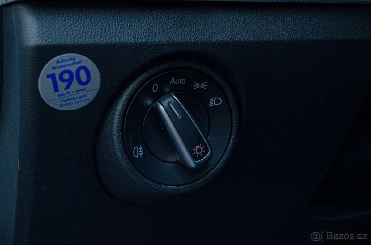 Volkswagen e-UP 2022 - 12