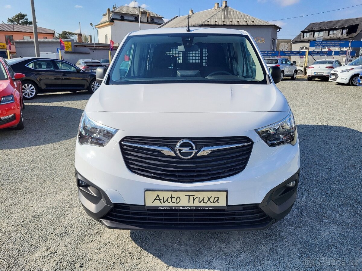 OPEL Combo CREW VAN XL 1.5 D 5-míst - ČR - 1.majitel - 12