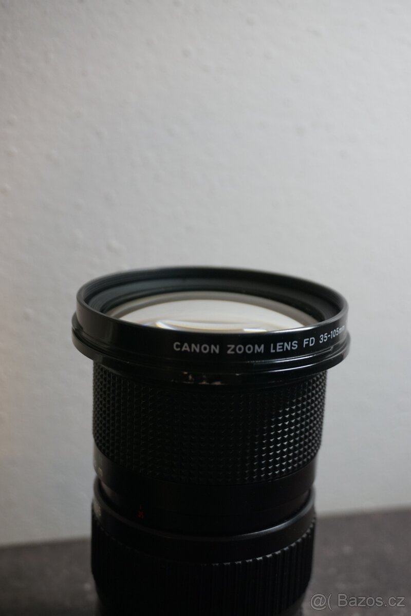 Analogový fotoaparát Canon AV-1 + 2 objektivy Canon FD - 12