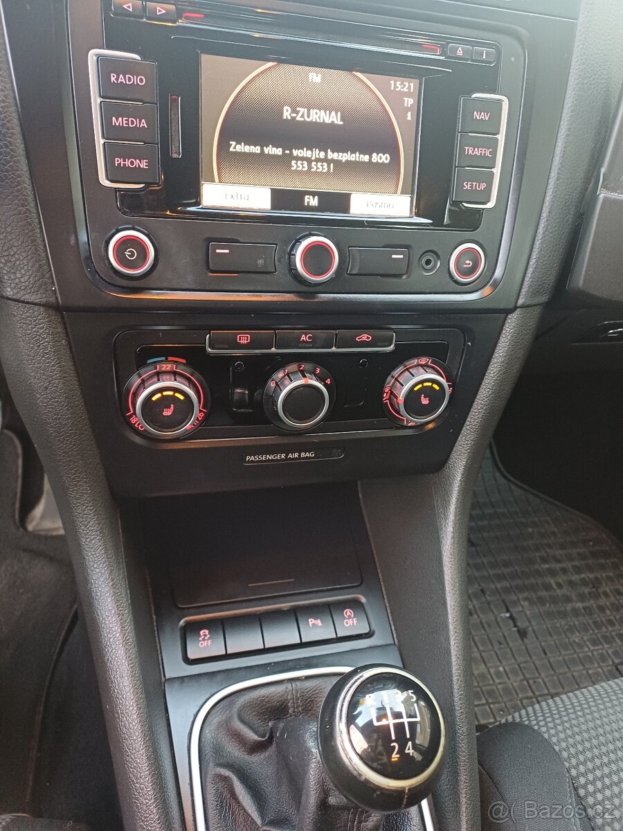 Prodám VW Golf 6 combi 1.6 TDI 77kw Highline dovoz z DE - 12