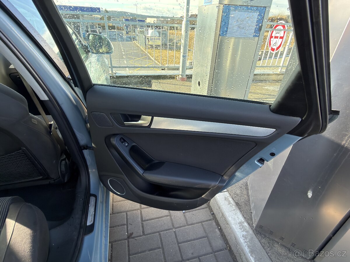 Audi a4 b8 2.0tdi nová Stk - 12