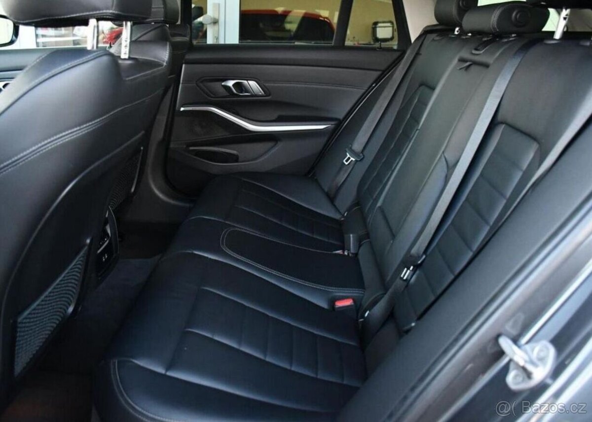 BMW Řada 3 320d xD M-SPORT - 12