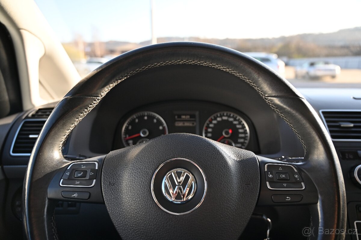 Volkswagen Touran 1.4TSI 103KW Highline 5/2013 - 12
