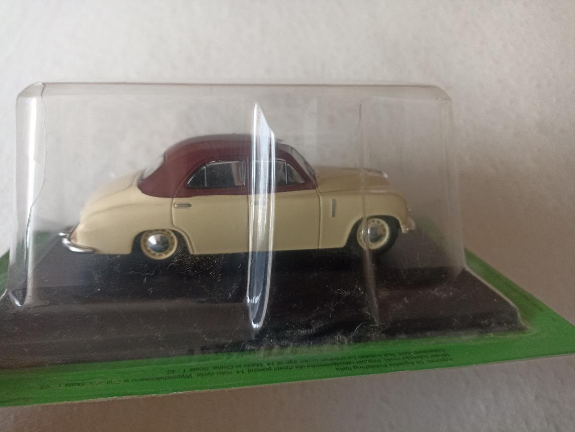 Model TATRA 603- Černá a TATRA 603-1-Bílá a Škoda 1200 - 12