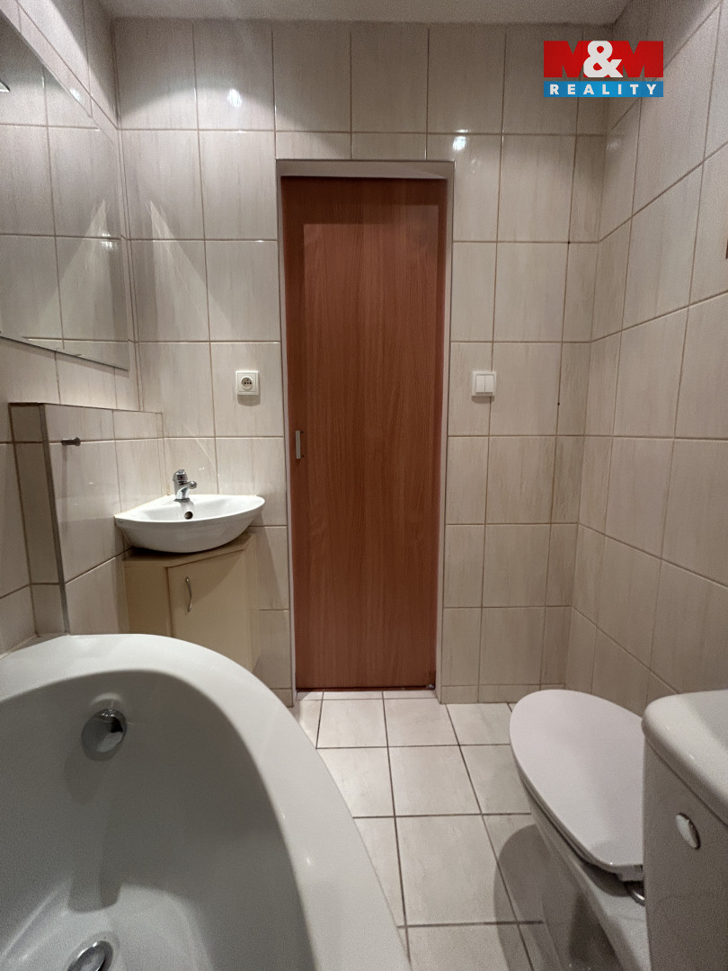 Pronájem bytu 1+1 v Ústí nad Labem, ul. Tolstého - 12