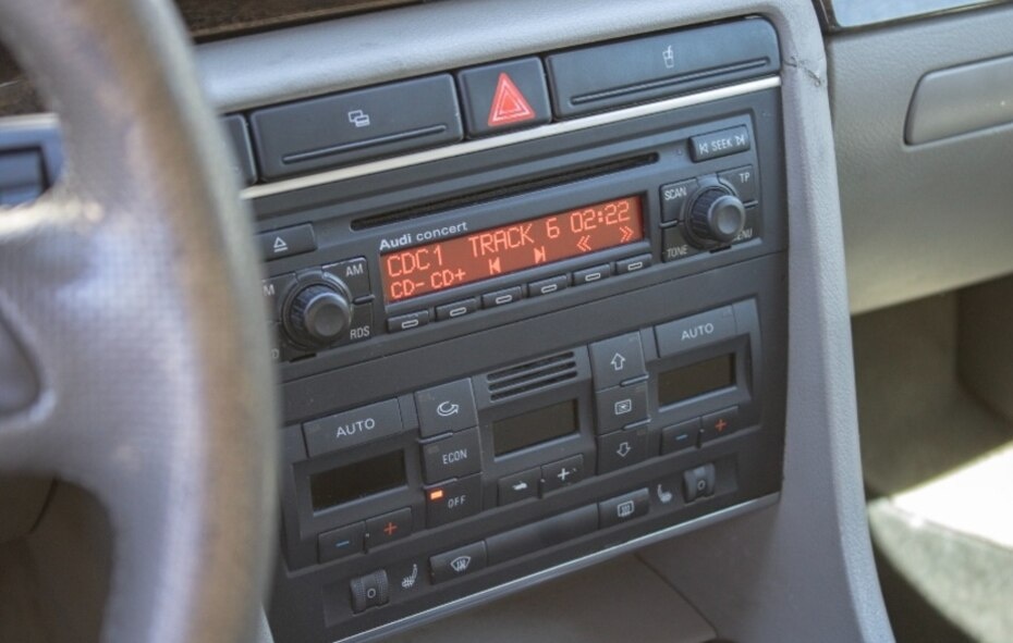 AUDI A4 2.0 TDI QUATTRO - 12