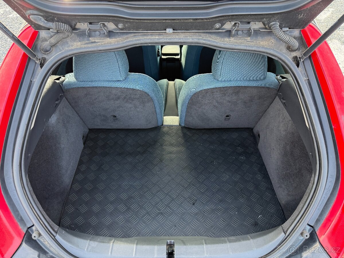 Volvo C30 1.6 i 73Kw - 12