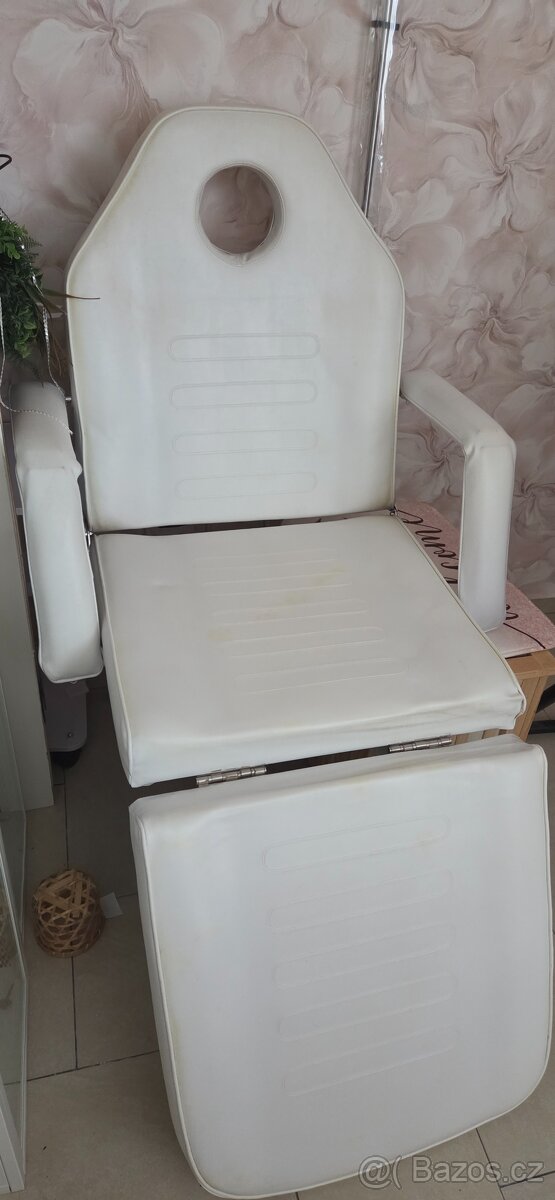 Kosmetické lehátko - 12