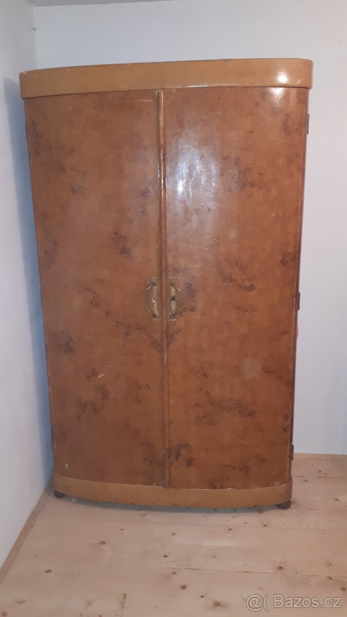 ložnice starožitná - 12