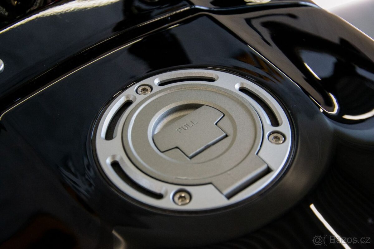 Yamaha XSR 900 - 12