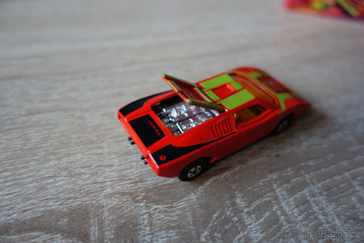 Matchbox Streakers No. 27 Lamborghini - 12