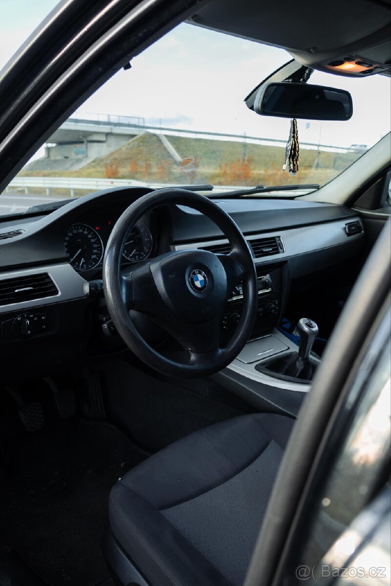 BMW E90 320i 110kW - 12