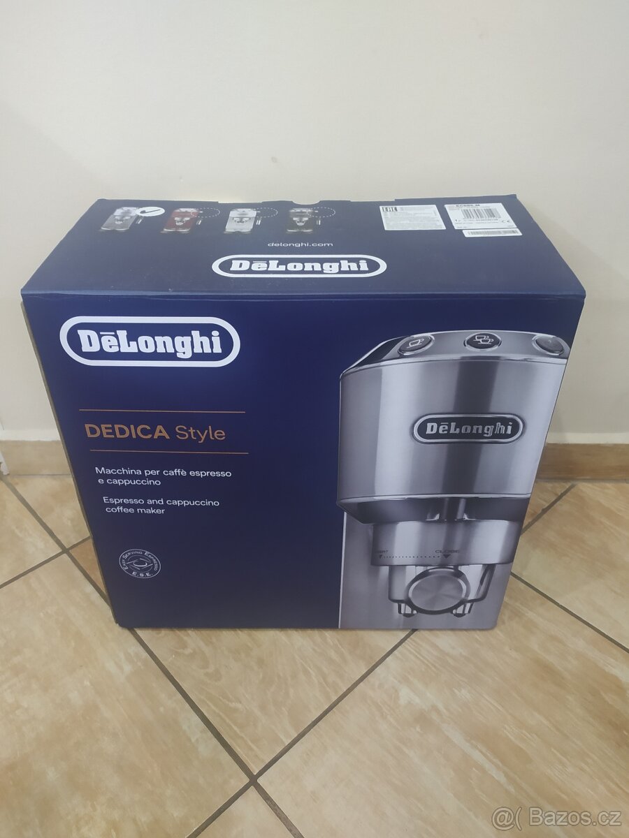 KÁVOVAR DELONGHI DEDICA STYLE EC685.M - 12