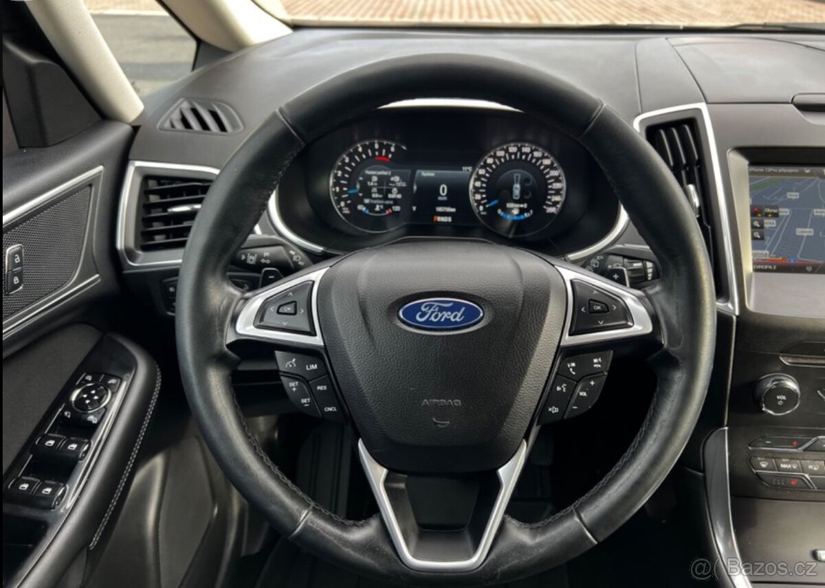 FORD S-MAX 2.0 TDCi 132KW - 4x4 - 7.MÍST - po STK - 12